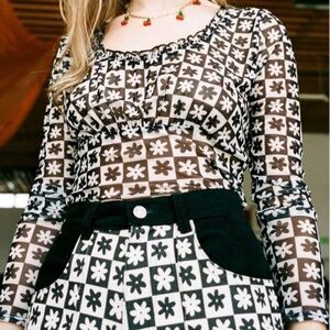Lisa Says Gah Black & White Floral Check Long Sleeve Mesh Top